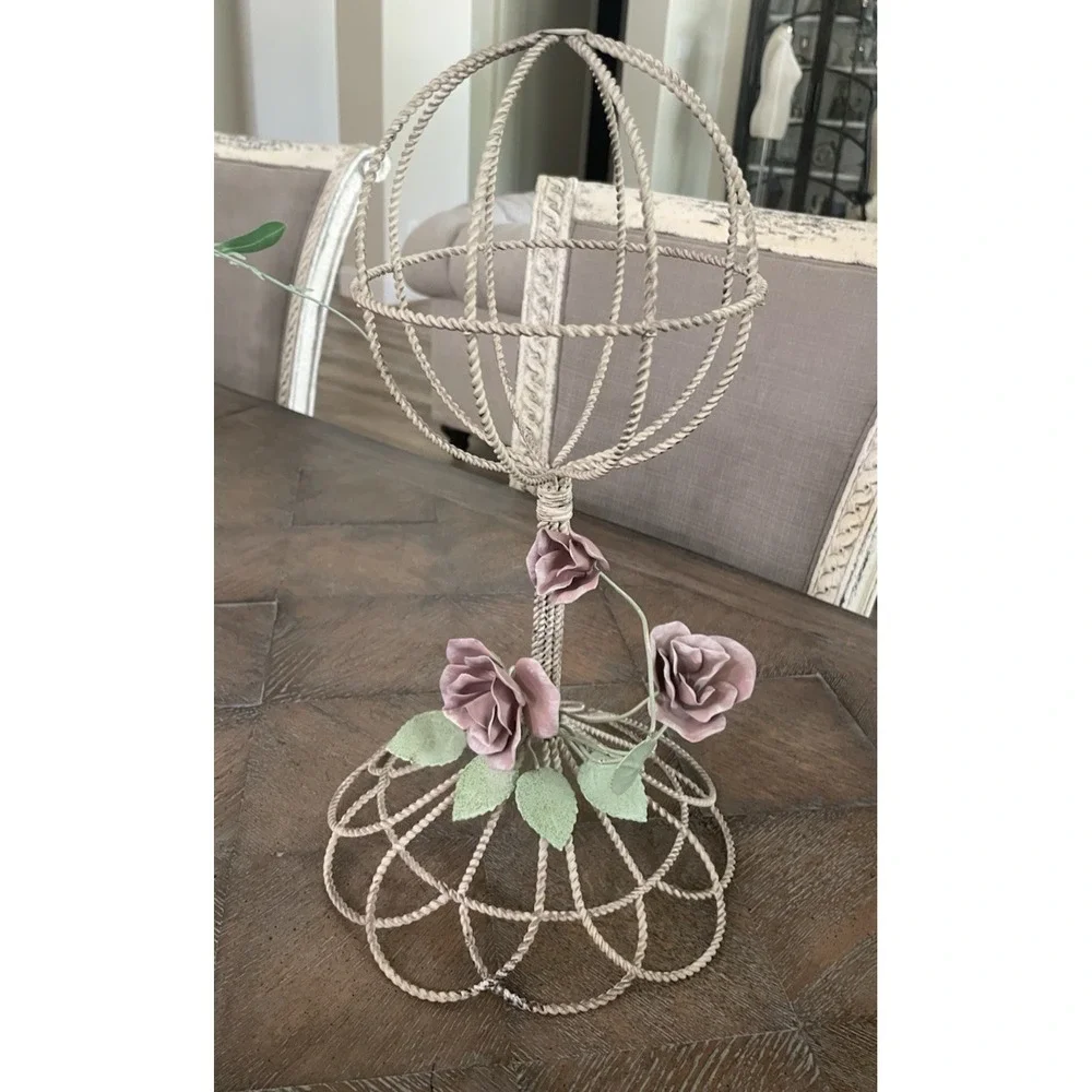 Vtg  Wire Twisted Metal Hat Stand Pink Roses Shabby Chic Cottage Wig Stand 16
